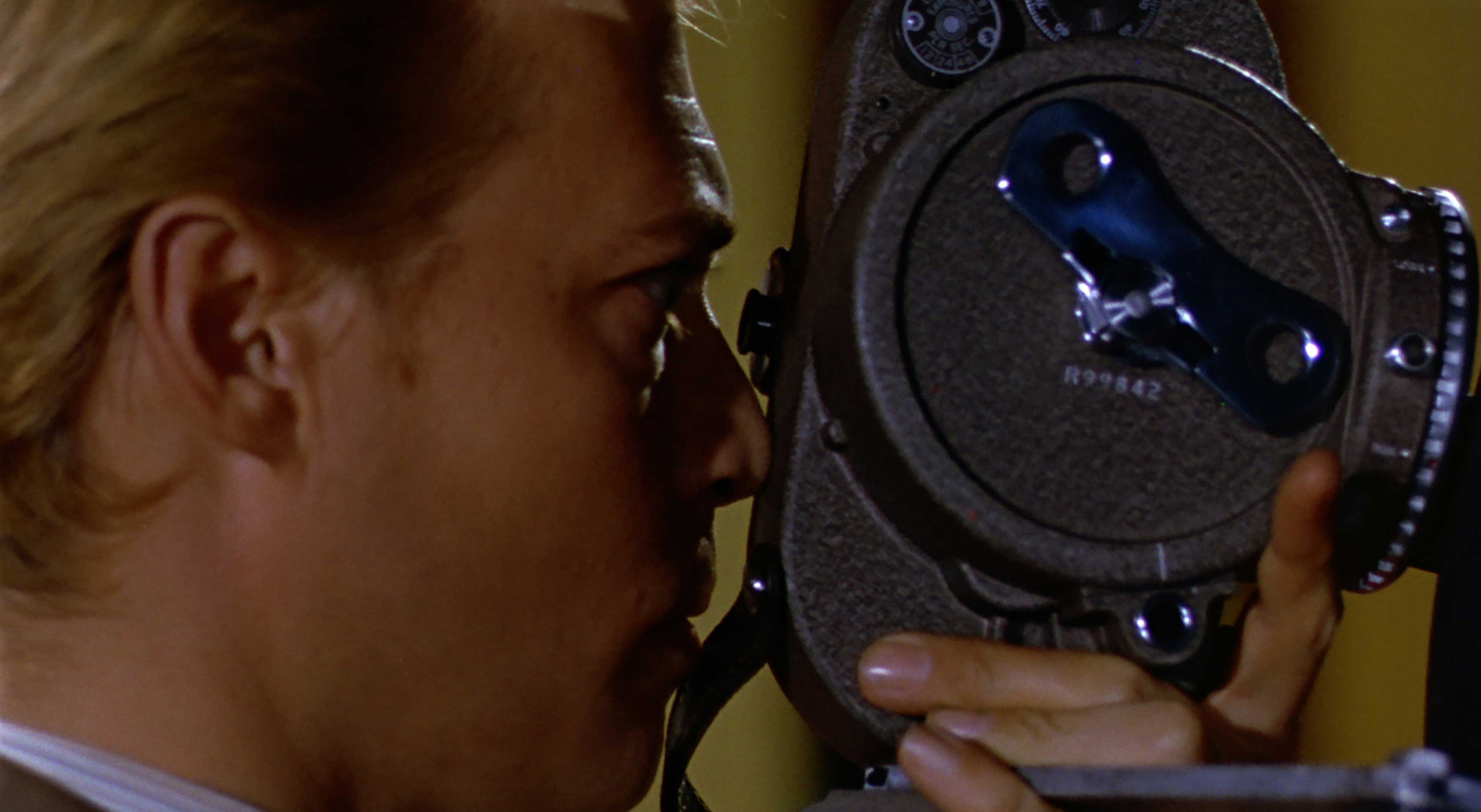 Image Peeping Tom