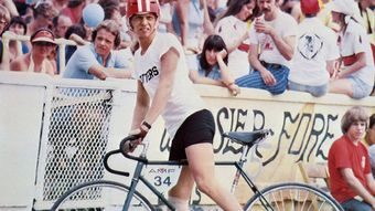 Image Breaking Away